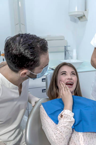 Best Emergency Broken Tooth Repair in Edina, MN